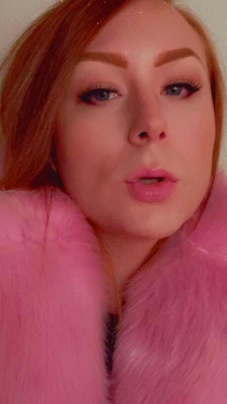 Kylie Redd onlyfans striptease