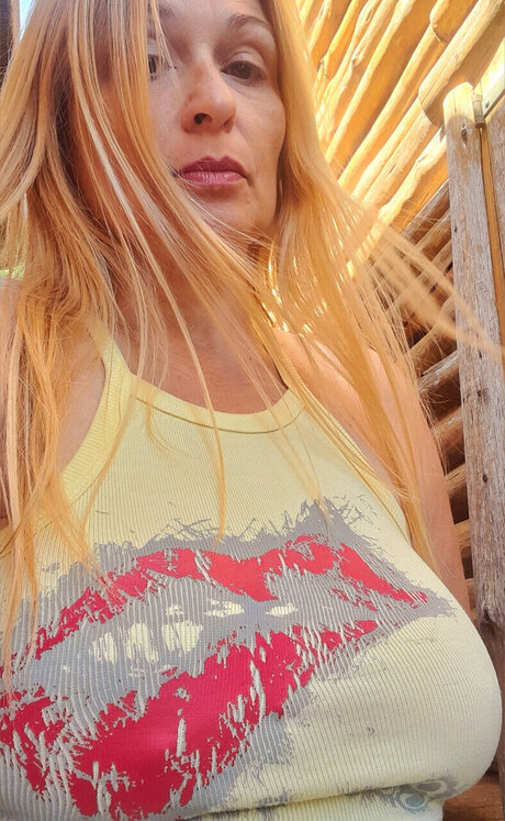 Vera Chocolatera naked on onlyfans