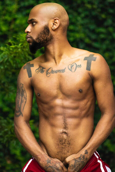 SirRoc Your World onlyfans nude leak