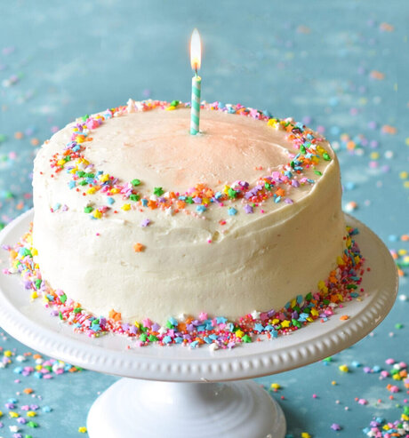 Two Girls amp amp a Cake_ onlyfans pics