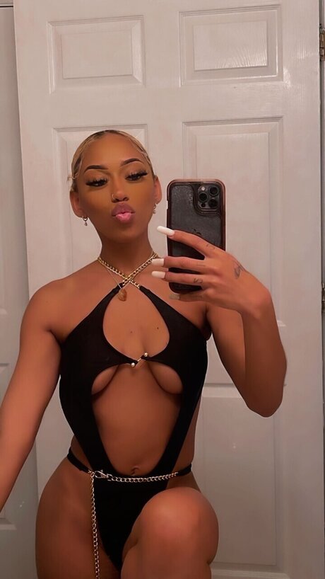 Foreign 4Rarri onlyfans sextape leak