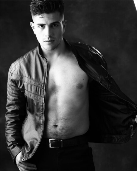 H ctor Baez onlyfans leak free