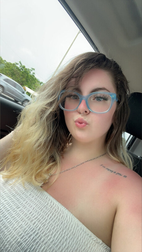 SnowBunny Des_ nudes only fans