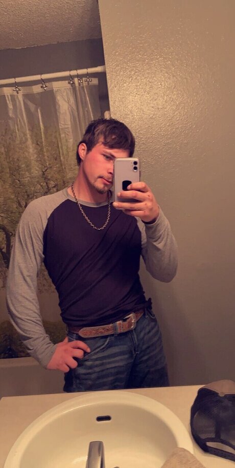 Justin Wheeler onlyfans boobs