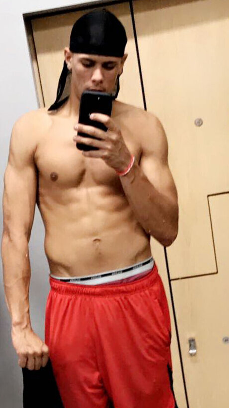 Elijah Rhea nude onlyfans leaked