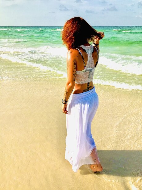 Brittany Simone onlyfans strip tease