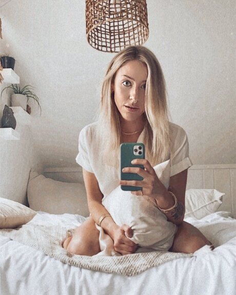 Lauren Matthews onlyfans pics nude