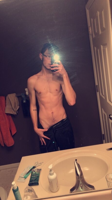 Tyler Fererra only fans nude leaks