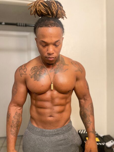 TheRealmrflexx naked onlyfans leaks