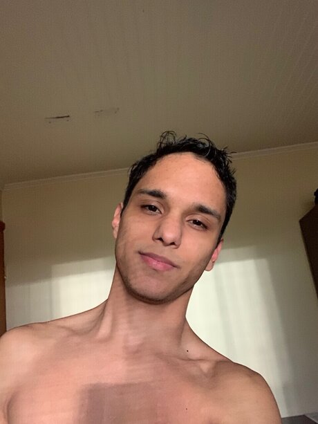 Sebasti n Pern a onlyfans pics