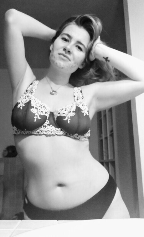 Sexylovely17 onlyfans topless