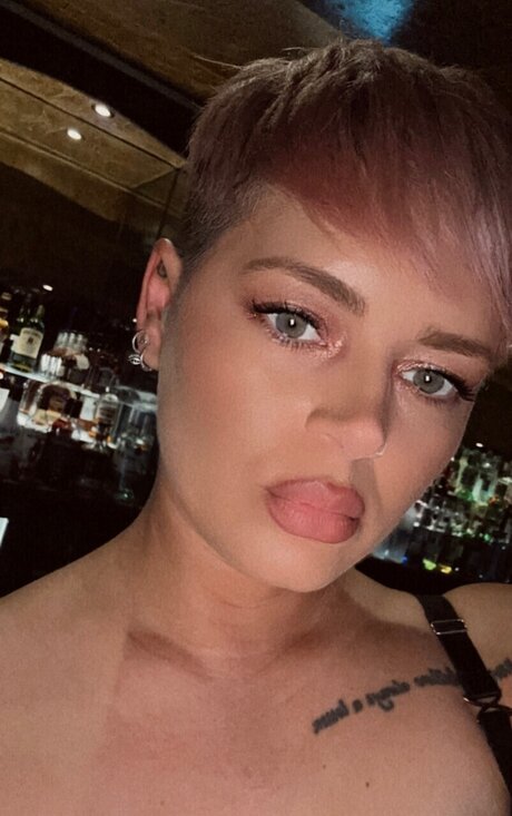 AncaMFC onlyfans leak xxx