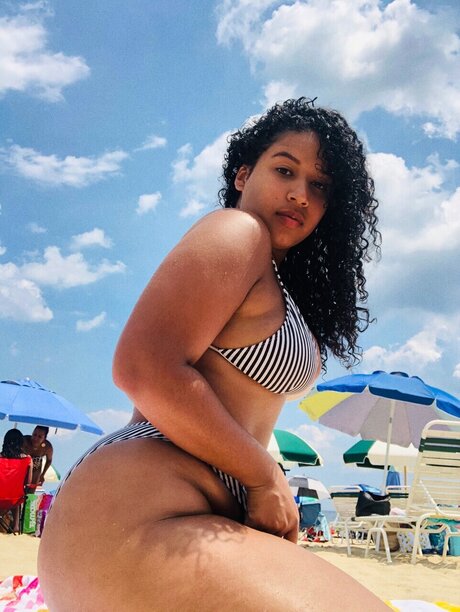 ThiqueMami naked onlyfans pics