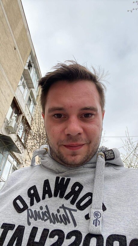 R A Dascalu new onlyfans leaks