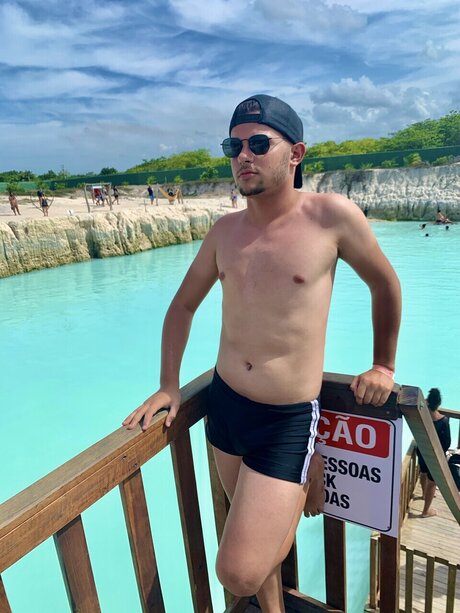 Samuel Henrique onlyfans explicit content