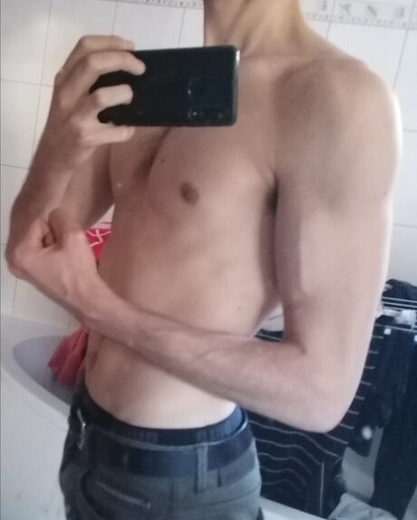 Lucky Sins leaked onlyfans sextape