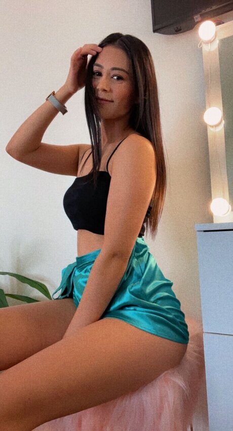 Estefany Gonz lez onlyfans leajs