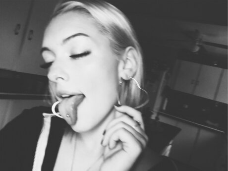 SassyGirl only fans naked