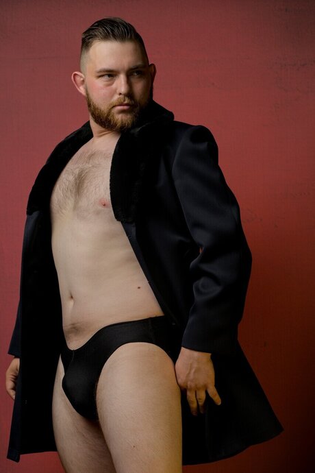 Dylvill onlyfans model images