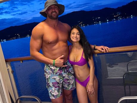 CuddleCam onlyfans lean