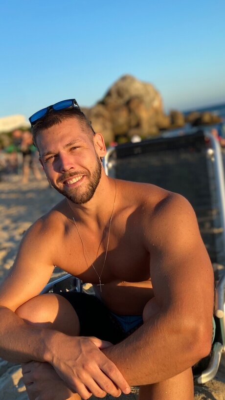 Leonardo Blanski onlyfans content type