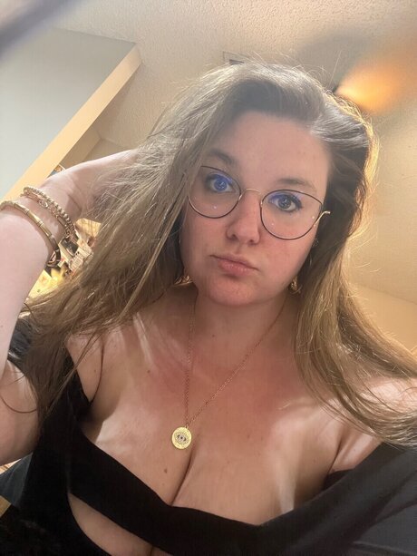 Emily Enchanter leak only fans