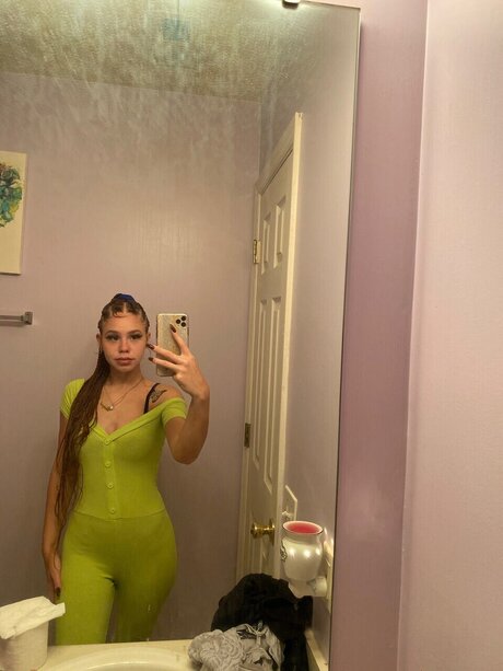 Leona only fans nude