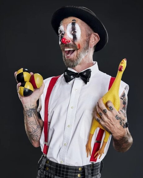 Bazoo is on onlyfans