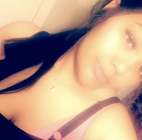 Mami Amour onlyfans lean