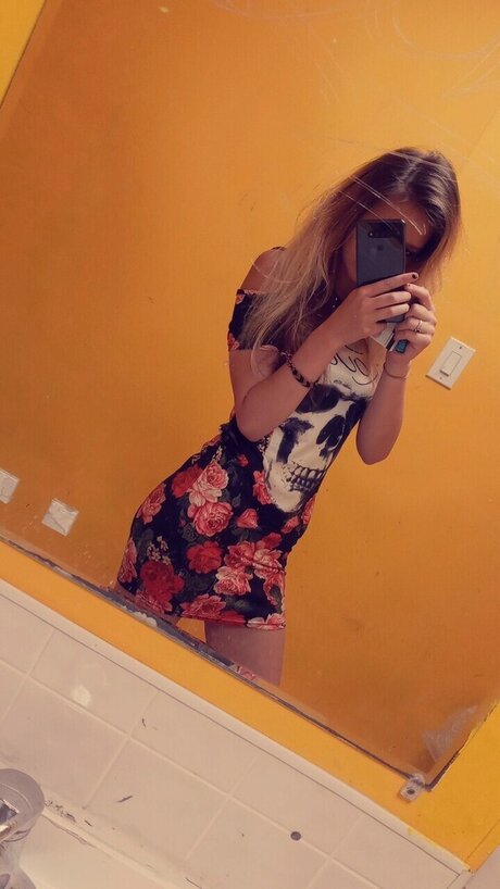 Daisy Sunshine onlyfans nude leaks