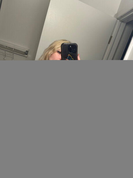 HeyK onlyfans naked leak