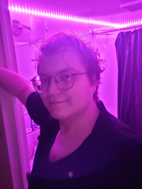 Teddy Malone onlyfans striptease