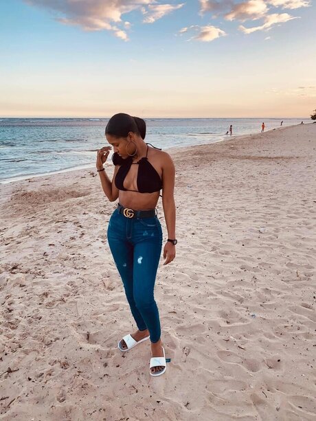 La diabla onlyfans topless