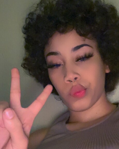 artsy naxx onlyfans pic