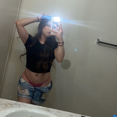 riana onlyfans posts