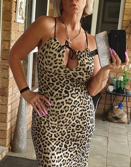 Silver foxxy only fans sex