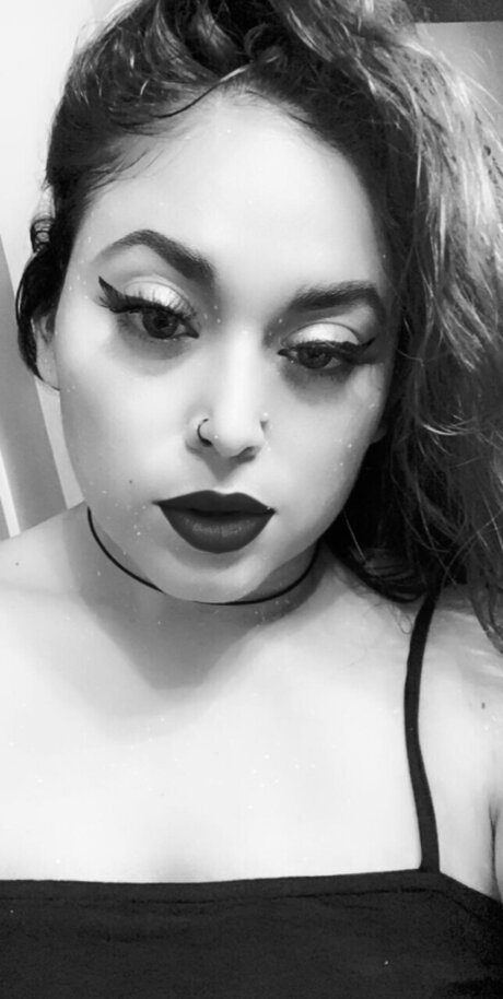 Araic Love_ onlyfans leams