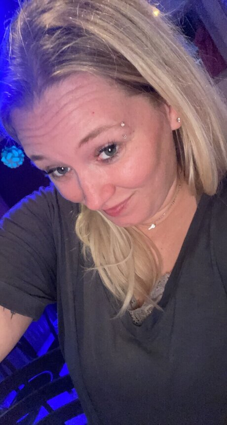 Glitter girl nude onlyfans leaks