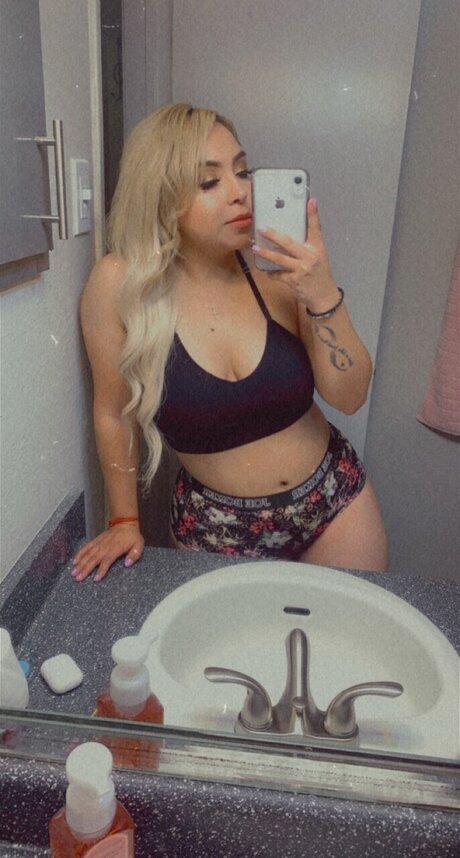 Evelyn Rios onlyfans leaks sex