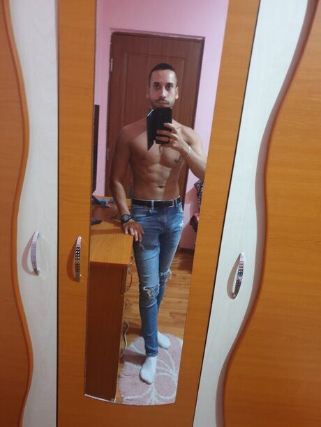 James Robert onlyfans sex leaked