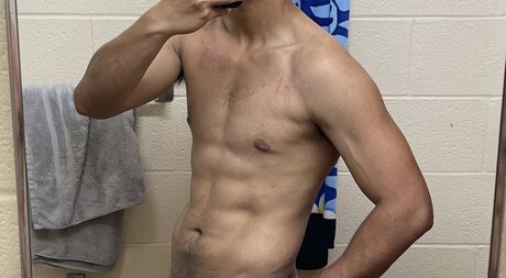 Hawaiian Supahman onlyfans model