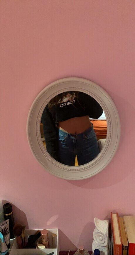 Chloe Grossman fans only