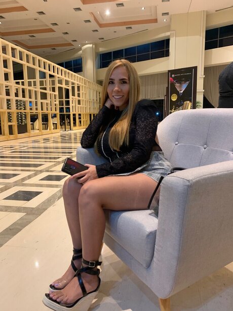 Antonella_ onlyfans joi