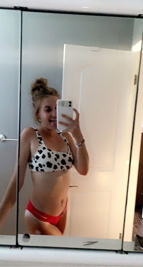 Adriana Lynae leaked onlyfans free