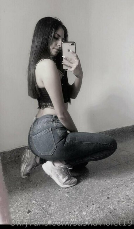 sashaviolet19 onlyfans pics