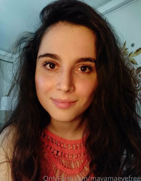 mayamaevefree onlyfans images