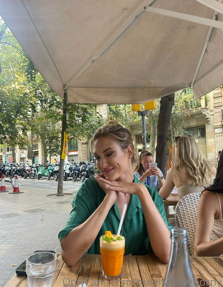 lucy love98 hot onlyfans