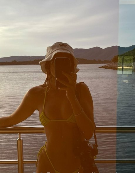 lucy love98 onlyfans leak nudes