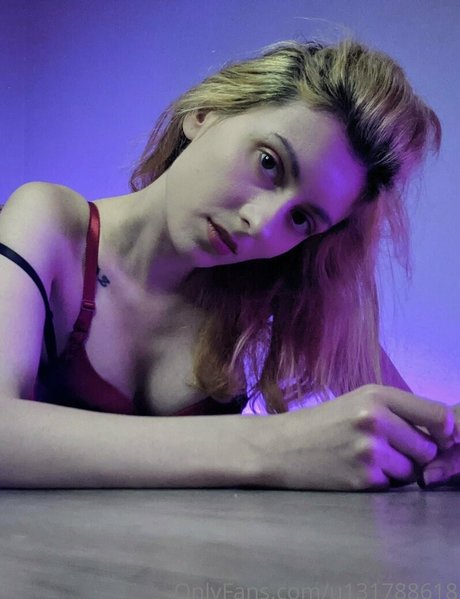 fredisss80 naked only fans