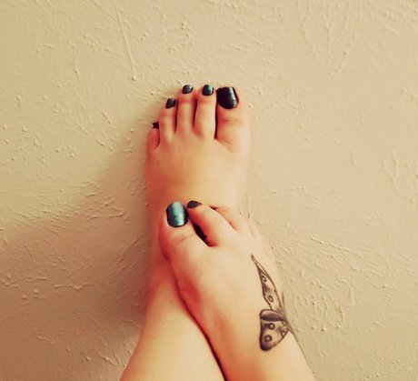 kelseypaige420 naked on onlyfans